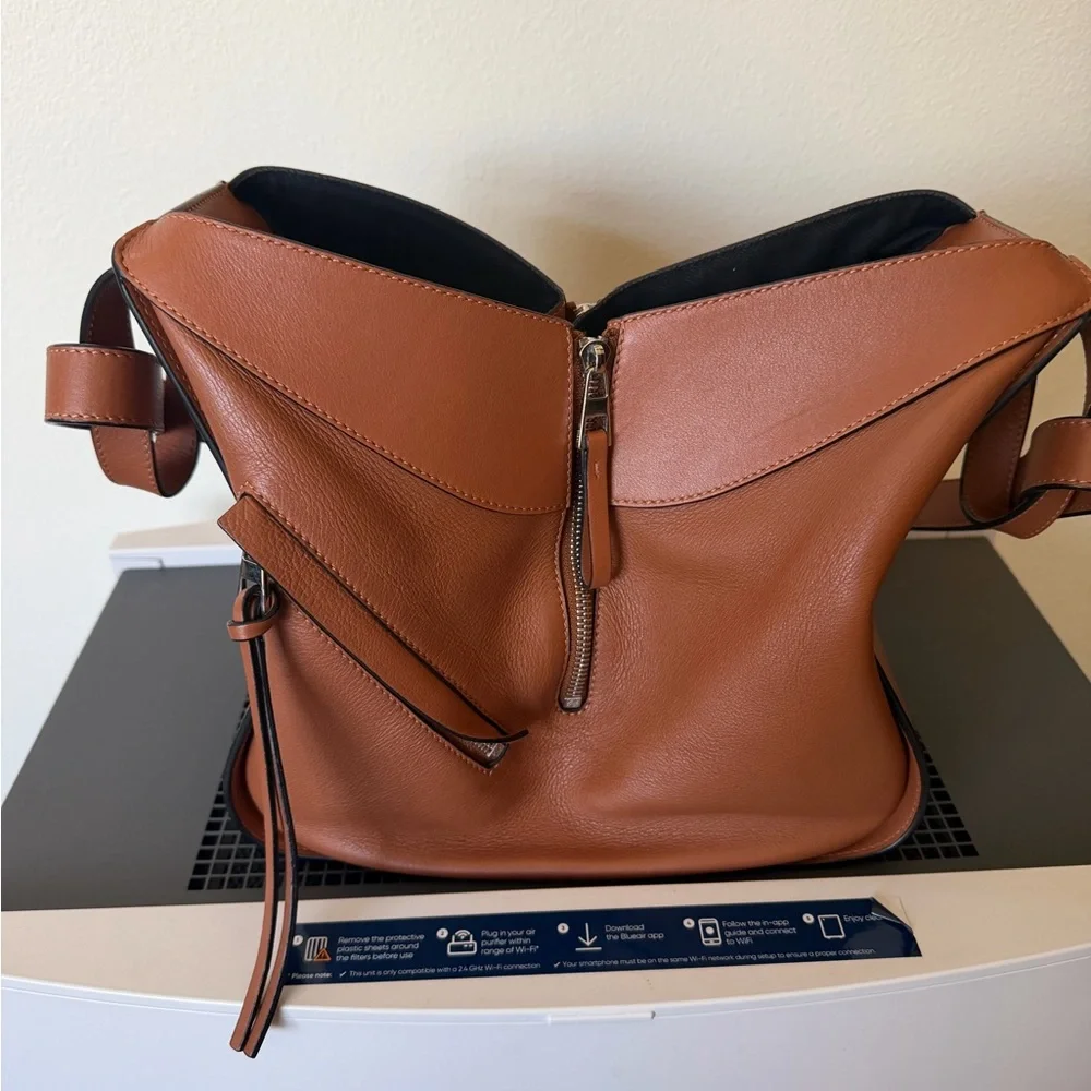 Loewe Hammock Bag - Picture 4 of 10
